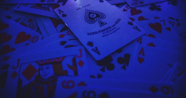 Pokertisch online auswählen.